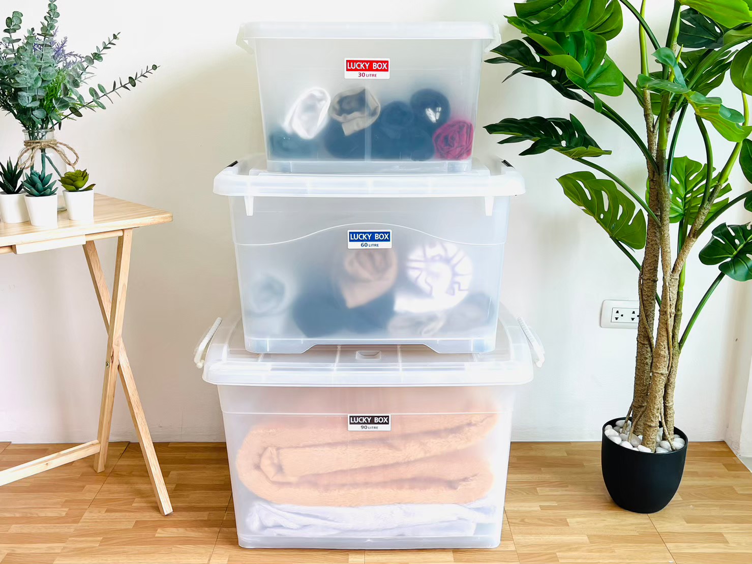 กล่องพลาสติก